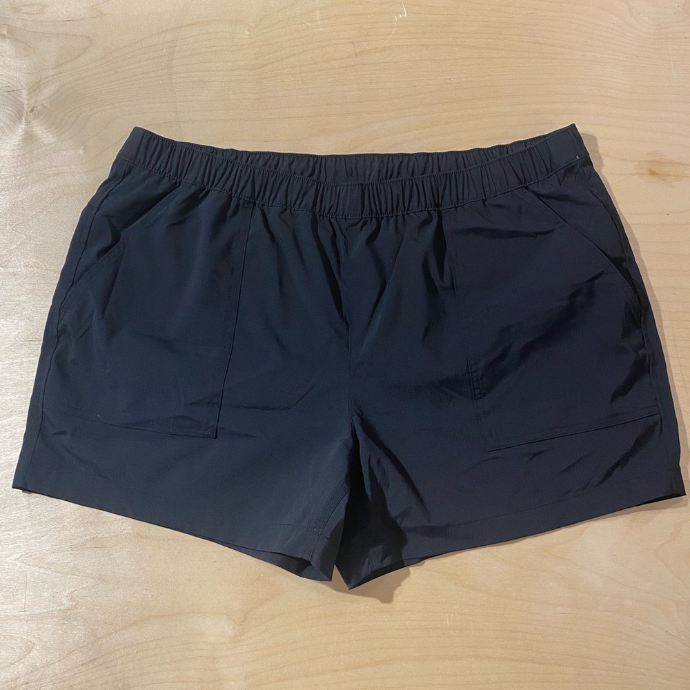 Eddie Bauer Women's Black Athletic Shorts XL (DP)